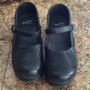 Dansko Mary Janes like new!